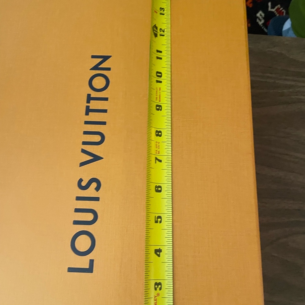 Louis Vuitton Signature Orange Set - Picture 7 of 8